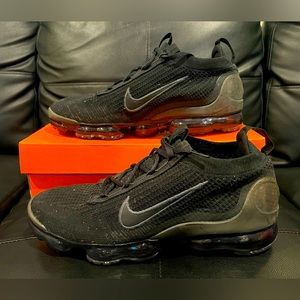 MEN’S NIKE VAPORMAX 2021 FK( Size 12)